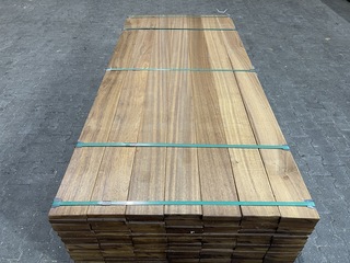 Ca. 63x Guyana Teak Planken Geschaafd, 25x140mm, lengte 215cm